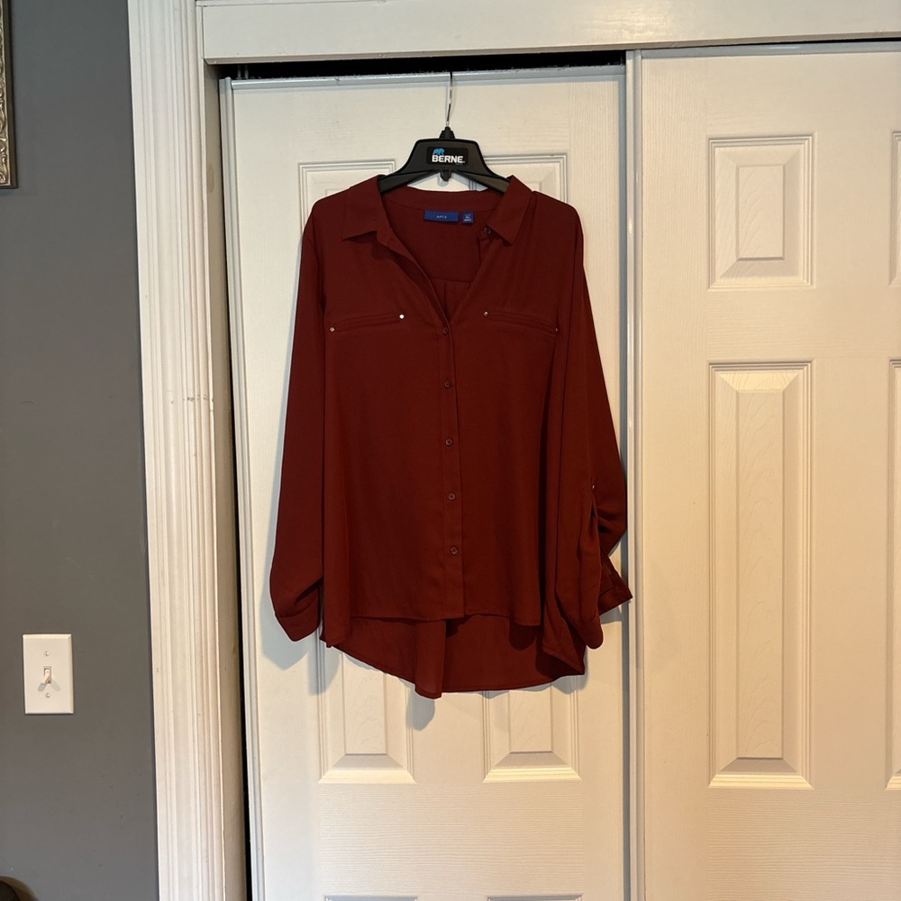 Apt. 9 Women's Button-Front Long Sleeve Shirt in Deep Orange